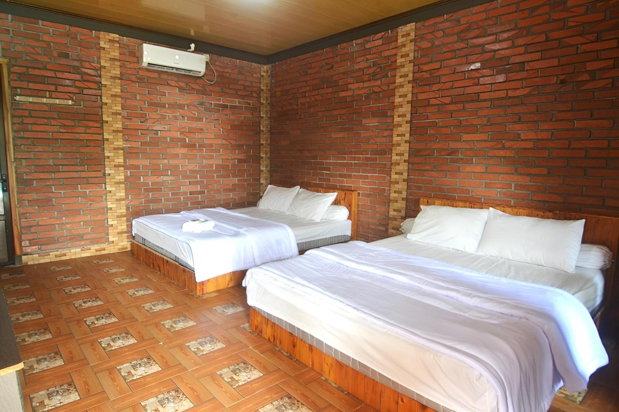 Villa Kopiori Yogyakarta Eksteriør billede