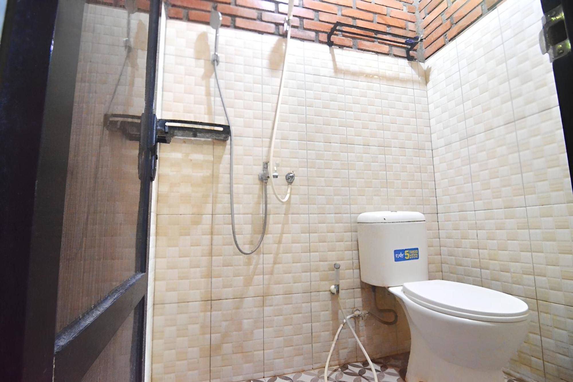 Villa Kopiori Yogyakarta Eksteriør billede